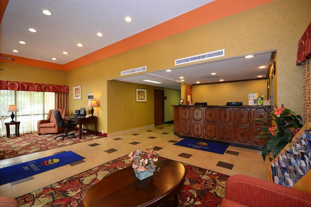 Quality Kansas Inn Merriam