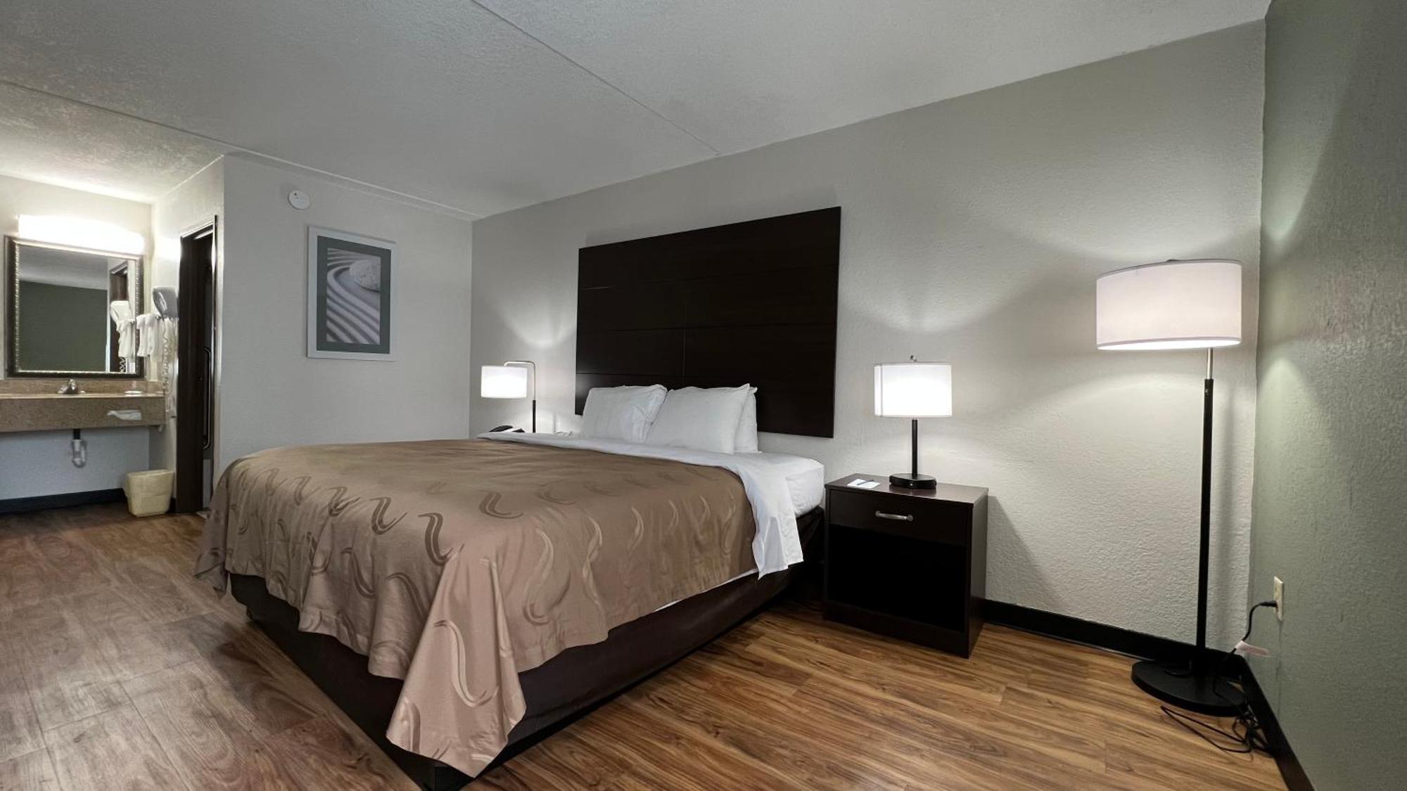 Quality Kansas Inn Merriam