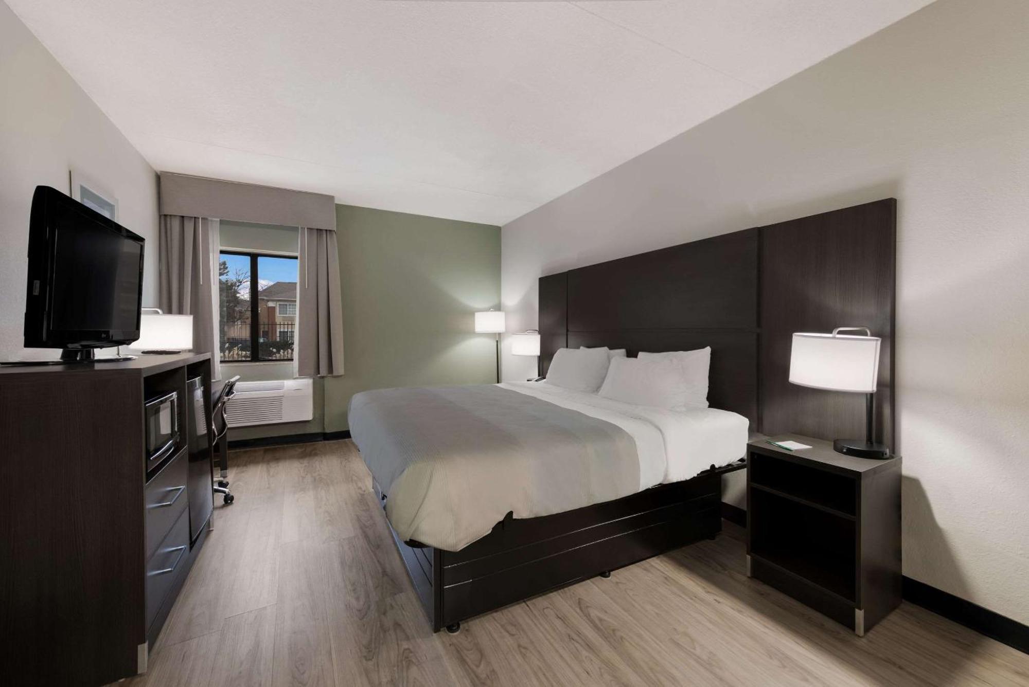 Inn Quality Kansas 2*