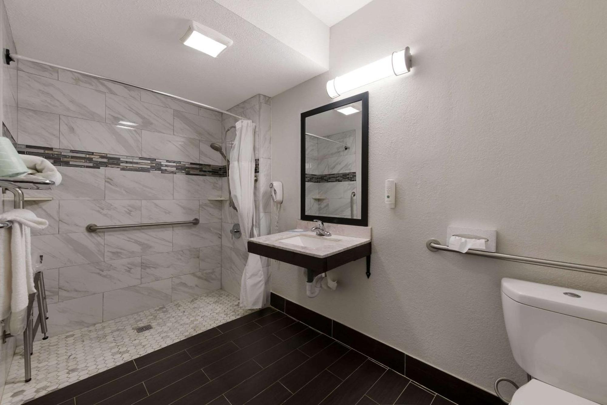 Quality Kansas Inn